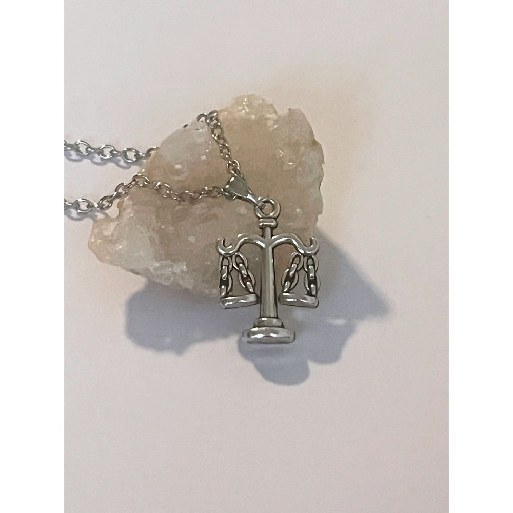 Sterling Silver Scales of Justice Libra Zodiac Astrology Pendant Chain-Gift -New